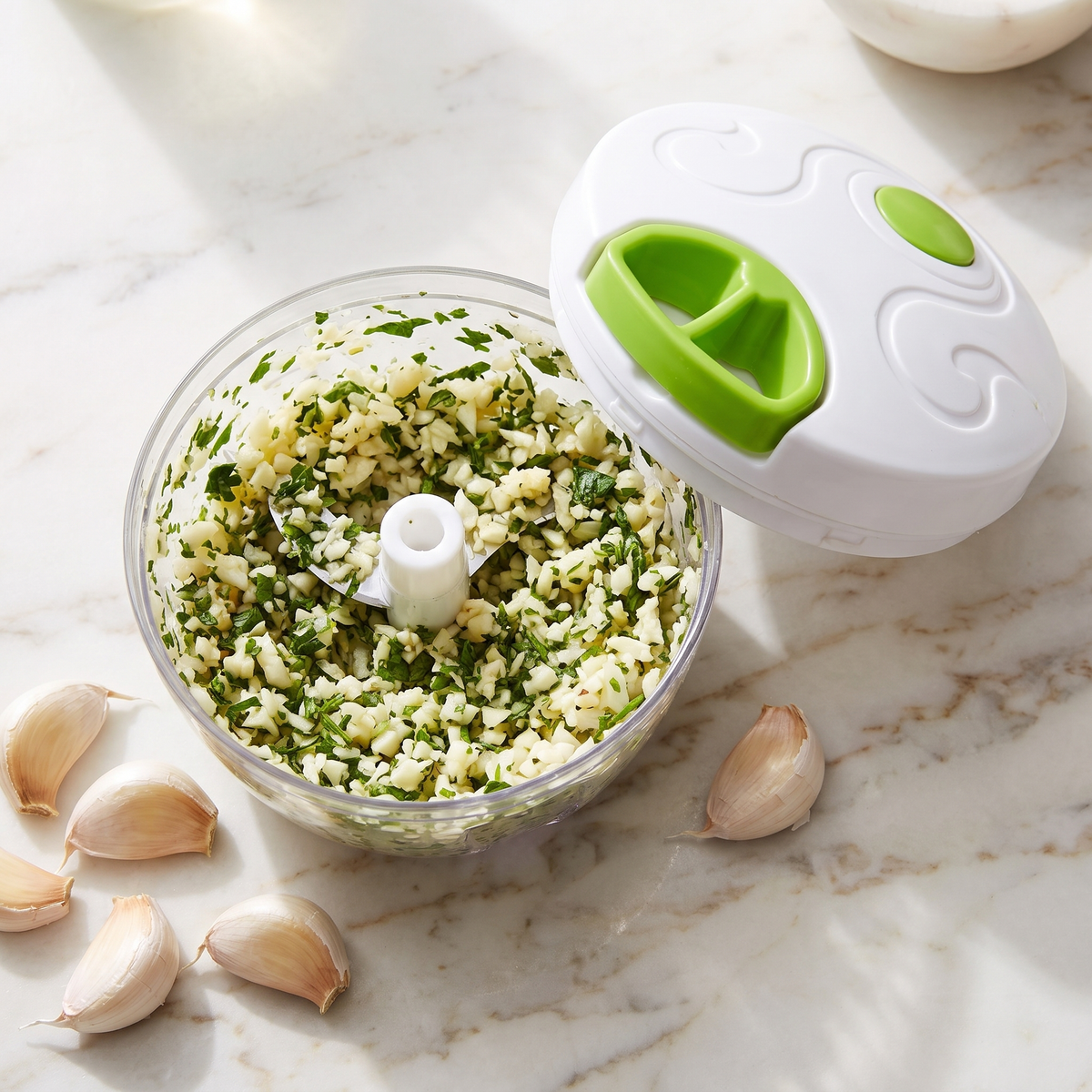 Roo Pull Chopper with finely chopped garlic and herbs